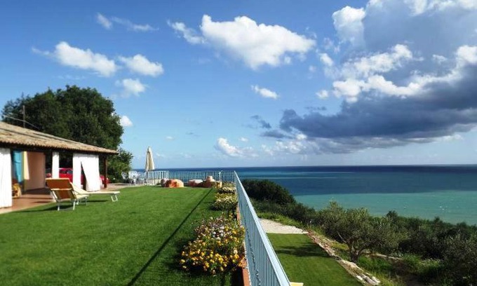 Vallevo House | Oceanfront Retreat at Agriturismo Rifugiomare: Rated 9.4