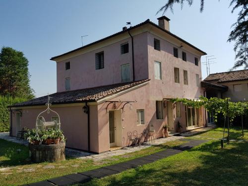Vicenza House | Inviting Agriturismo San Michele with Ocean View Amenities