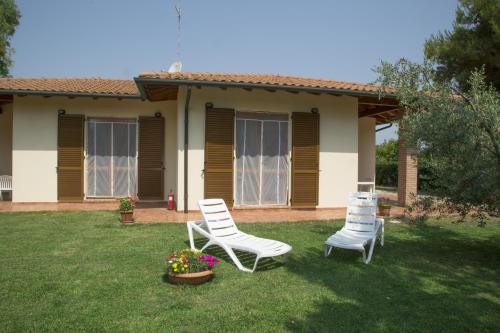 Follonica House | Pet-Friendly Retreat at Agriturismo Sant'Orsola – 9/10 Rated