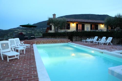Assisi House | Elegant Agriturismo Sole Luna with Ocean View & Pool