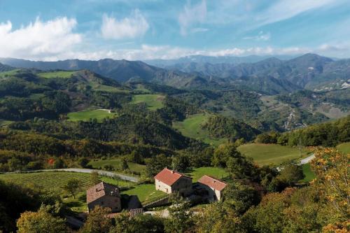 Bagno di Romagna Apartment | Exceptional Agriturismo Terrazza sul Parco: Pet-Friendly Stay