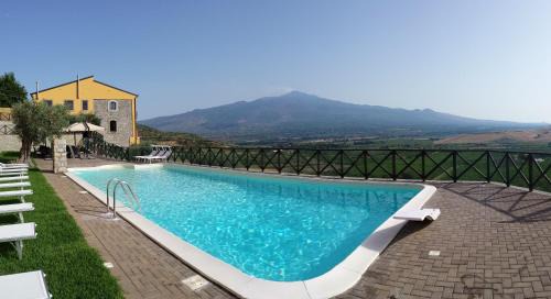 Roccella Valdemone House | Discover Agriturismo Valle dell'Etna: Pet Friendly & Pool