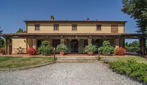 Crespina Apartment | Oceanfront Agriturismo Valliferone: Family & Pet-Friendly Stay