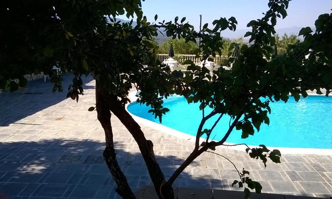 Santa Sofia dʼEpiro House | Idyllic Agriturismo Vemi: Pet-Friendly with Ocean Views