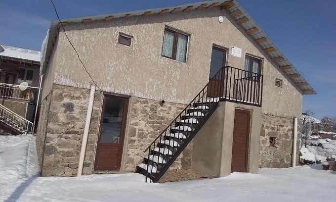 Tsalka House | Discover Agrohaus Mezge: Family-Friendly with Pet Amenities