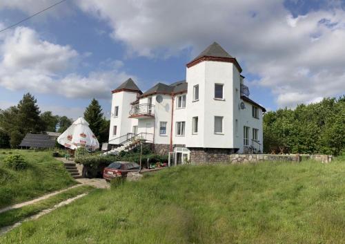 Charbrowo House | Discover Rodzinny - Agro Raj: Family-Friendly Country Retreat