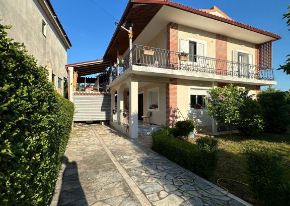 Berat Apartment | Exceptional Agron Apartament: Child-Friendly Retreat