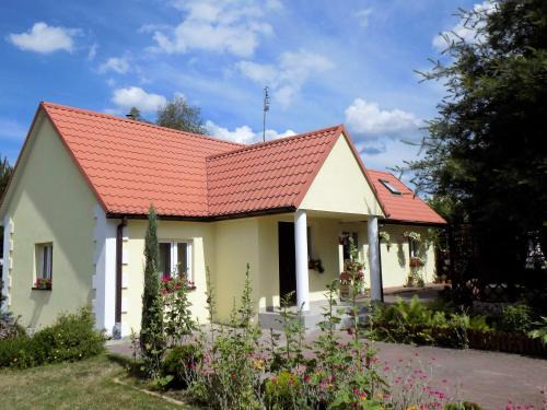 Konskie House | Pet-Friendly Retreat at Agroturystyka Barycz 46 - Rated 9/10
