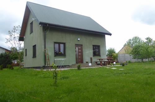 Goniadz House | Scenic Agroturystyka Moniuszko: Pet-Friendly Oceanfront Retreat