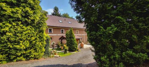 Jezow Sudecki House | Pet-Friendly Retreat at Agroturystyka Ulima - 8/10 Rated