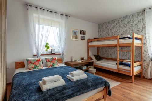 Krynica-Zdroj Apartment | Family-Friendly Agroturystyka Za Świerkami with 9.7 Rating