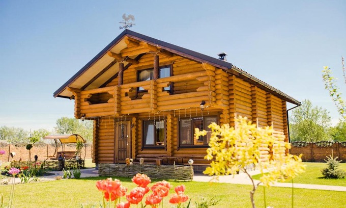 Brest Region House | Guest Rated 10/10: Agrousadba Panskiya Lazni with Hot Tub