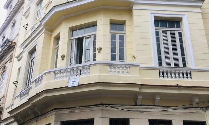 Old Havana Apartment | Aguiar 51 Apartment: Family-Friendly Getaway with Spa