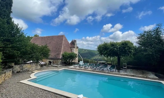Saint-Cybranet House | Idyllic Ahelyz - Maison de Pierre with Private Pool & Ocean View