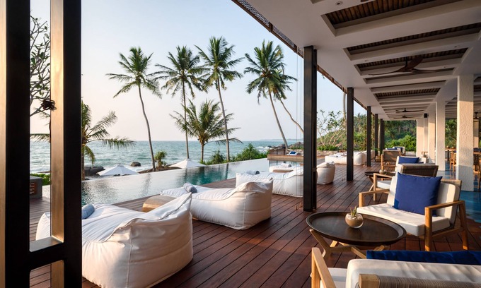 Ahungalla Hotel | Discover Ahu Bay: 5-Star Retreat with Private Pool & Spa