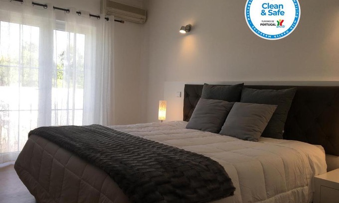Olhao Bed & Breakfast | Pet-Friendly Ahvillas - Cerro Azul with Pool & Great Reviews