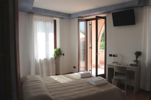 Lugagnano House | Child-Friendly Retreat at Ai Cantarelli with 9/10 Rating