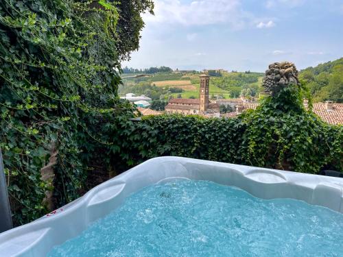 Ottiglio Apartment | Discover Ai Leoni Ruggenti: Secret Garden with Monferrato Views
