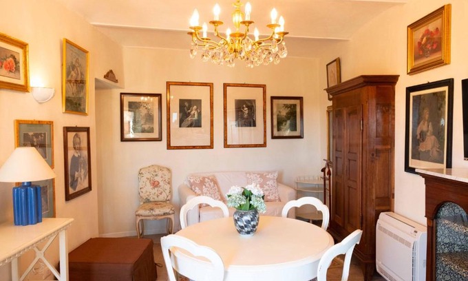 Ottiglio Apartment | Elegant Ai Leoni Ruggenti - Suite dei Tesori Antichi