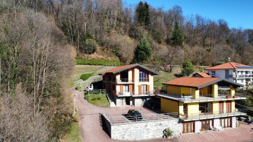 Vignone Apartment | Discover Ai Mughetti: Family-Friendly with Hot Tub Access