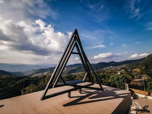 Chiang Rai Province Hotel | Escape to Ai-oon b1: Family-Friendly with Hot Tub Access