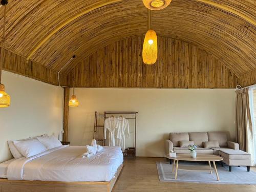 Chiang Rai Province Hotel | Discover Ai-oon b3 by Triple a Coffee: Family-Friendly Stay