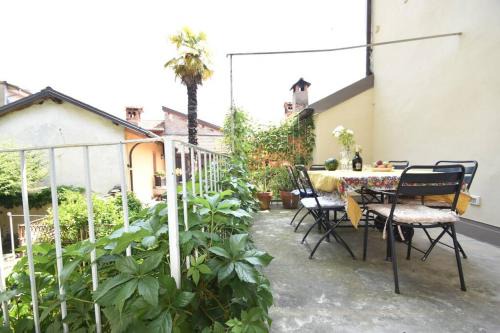Cannero Riviera Apartment | Comfortable Family Retreat at AI RONCHI Apartments