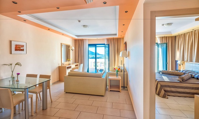 Kardamyla Apartment | Guest Rated 9.8! Ai Yannis Suites with Family-Friendly Perks