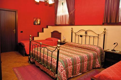 Casalbore House | Discover Aia di Lazzaro Country House: Pet-Friendly Retreat