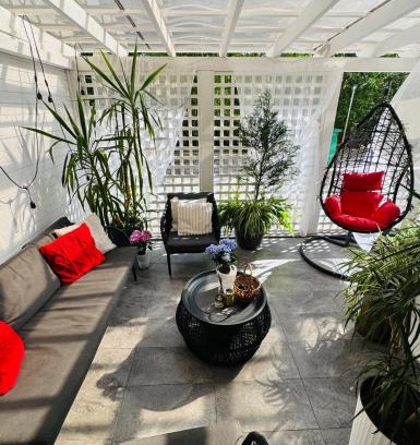 Iasi Apartment | Feel at Home in Aici te simți ca acasa - 4-Star Retreat