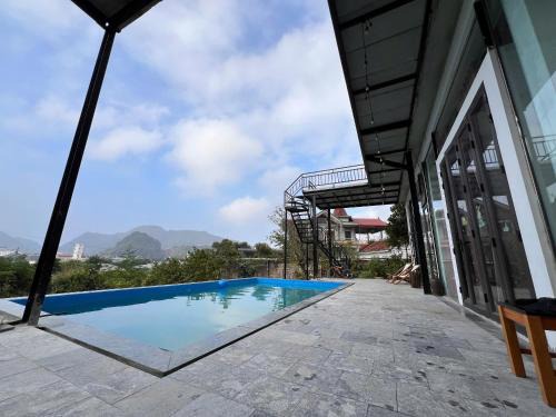 Moc Chau House | Discover Moc Chau Home: Family-Friendly with Hot Tub