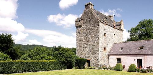 Selkirk House | Discover Aikwood Tower: 4-Star Pet and Child Friendly Retreat