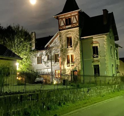 Lebetain House | Family Retreat at Aile du Château - Rated 8.2/10