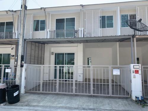 Pruksa Ville Lanna House | Family-Friendly Aileen House: Guest Rated 9/10 Comfort