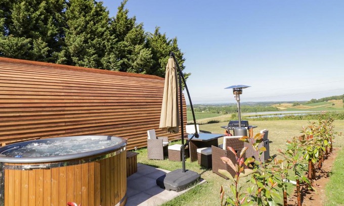 Great Witley House | Pet-Friendly Ailsa Craig: Highly Rated Family Getaway