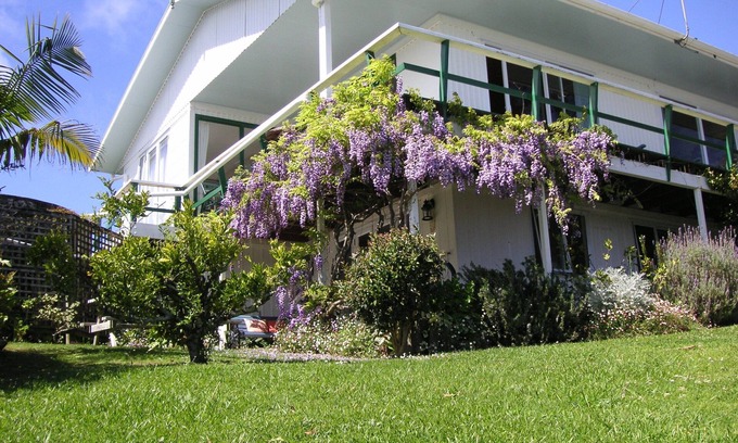 Okiato Apartment | Serene Aimeo Iti Studio: Garden Oasis Near Beach & Town