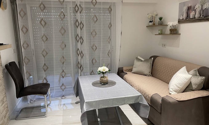 Cavaliere Apartment | Air-Conditioned Studio with Oceanfront Pool, Rated 10/10