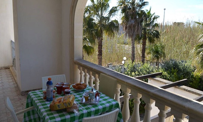 Roca Vecchia Apartment | Cozy Beachside Apartment with Balcony & Pet-Friendly Perks