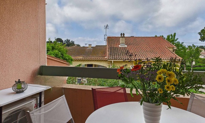Le Grau-dʼAgde Apartment | Air-Conditioned Apartment with Parking, Sleeps 4 in Grau d'Agde