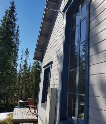 Syote Apartment | Relax in Vutnusmaja: Oceanfront Holiday Home at Iso-Syöte