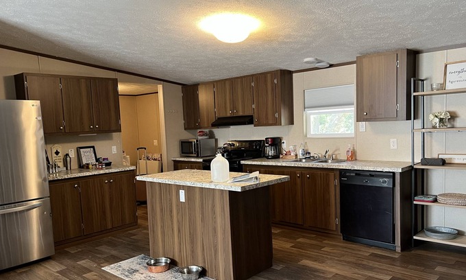 Waynoka House | Air Luxe - Located on the sand trail. 4 Bed 2 Bath