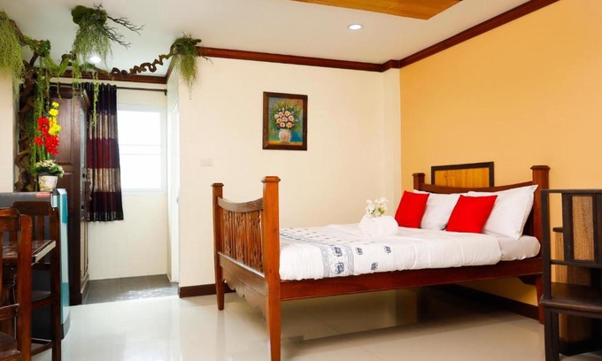 Ban Du Hotel | Budget-Friendly AIRBEST Explore Chiang Rai Hotel Awaits You
