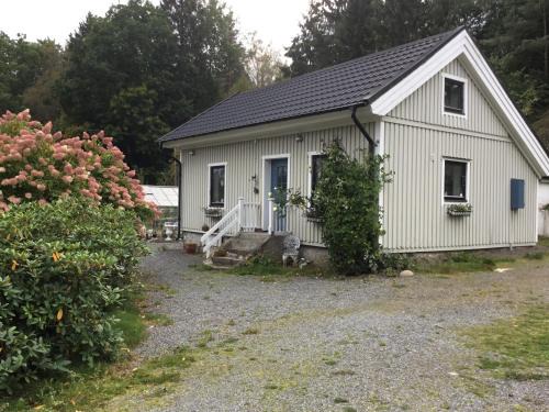 Olofstorp House | Outstanding Stay at AirbnbEkåsberg with 9/10 Guest Rating