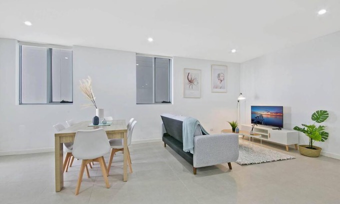 Mascot Apartment | Modern Aircabin in Mascot - Walk to Station, Family-Friendly