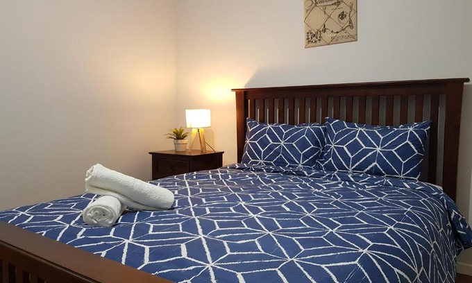Tullamarine House | Family-Friendly Retreat at Airport Garden House - Rated 9/10