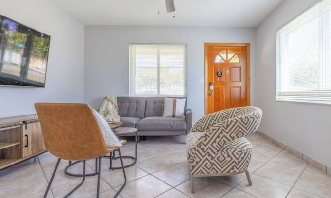 Melaleuca Gardens Apartment | Convenient Stay Near Airport, Beach & Port Everglades