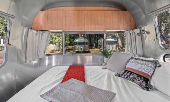 Dunsmuir Apartment | Pet-Friendly Airstream Retreat with Kitchen Amenities