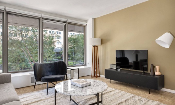 Prudential - St. Botolph Apartment | Bright Back Bay 1BR with Gym & Pet-Friendly Amenities