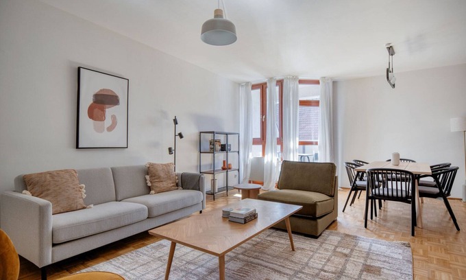 Heiligenstadt Apartment | Modern Döbling 3BR Retreat with Balcony & Great Amenities