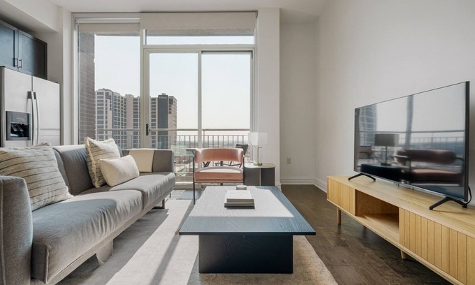 Waller Creek District Apartment | Modern Downtown Austin 1BR Near Rainey St with Pool & Gym